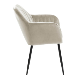 Emilia Armstol - Sand