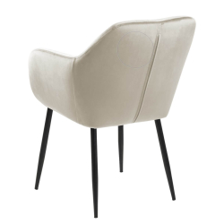 Emilia Armstol - Sand