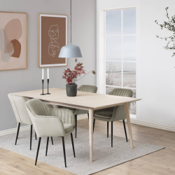 Emilia Armstol - Sand